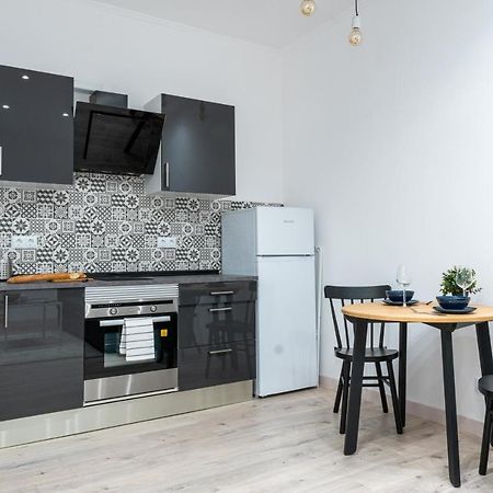 Cozy Studio Apartment 5 Min From Camp Nou バルセロナ エクステリア 写真