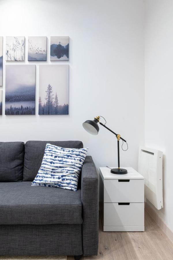 Cozy Studio Apartment 5 Min From Camp Nou バルセロナ エクステリア 写真