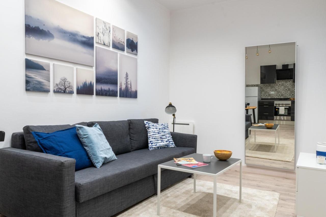Cozy Studio Apartment 5 Min From Camp Nou バルセロナ エクステリア 写真